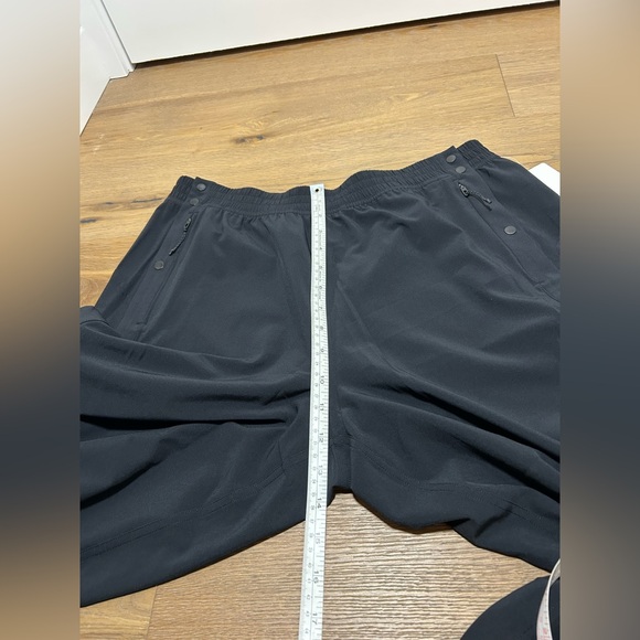 Size 10 lululemon black jogger track pants NWT - Picture 15 of 16